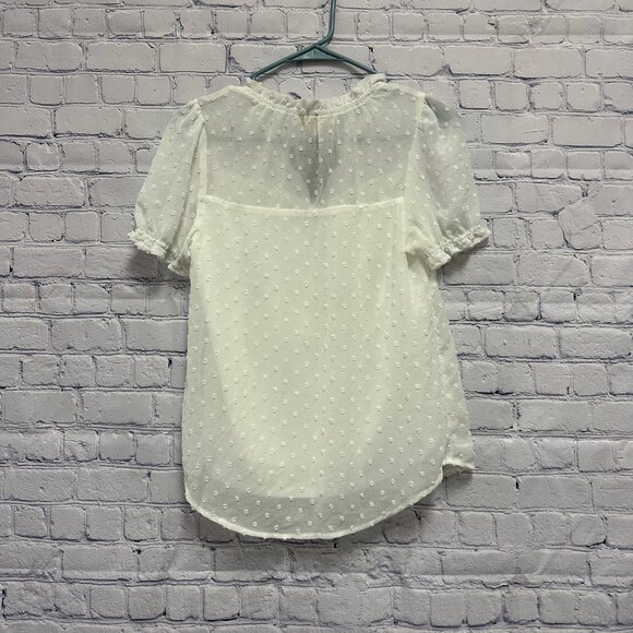 Monteau Los Angeles White Ruffle Front Blouse Size Small - Picture 3 of 5